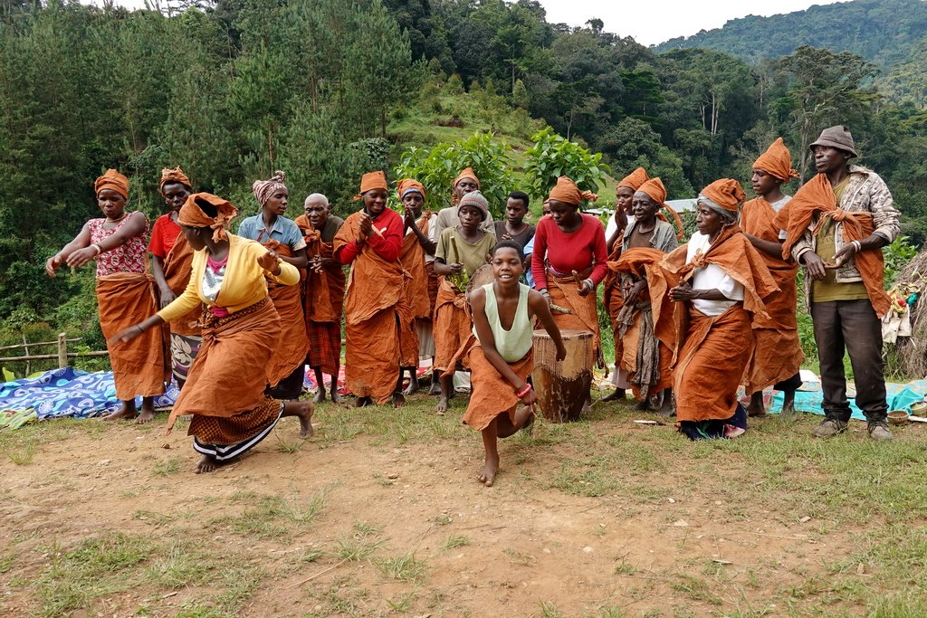 batwa-uganda-bwindi-8