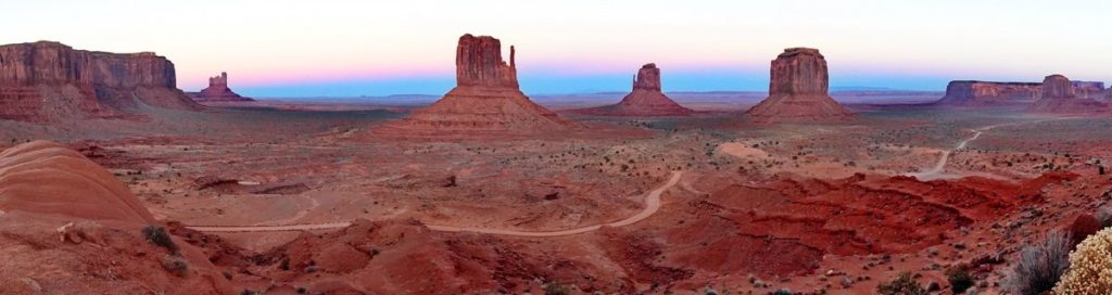 monument-valley-panoramica