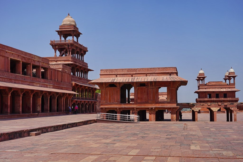 fatehpur-sikri-2