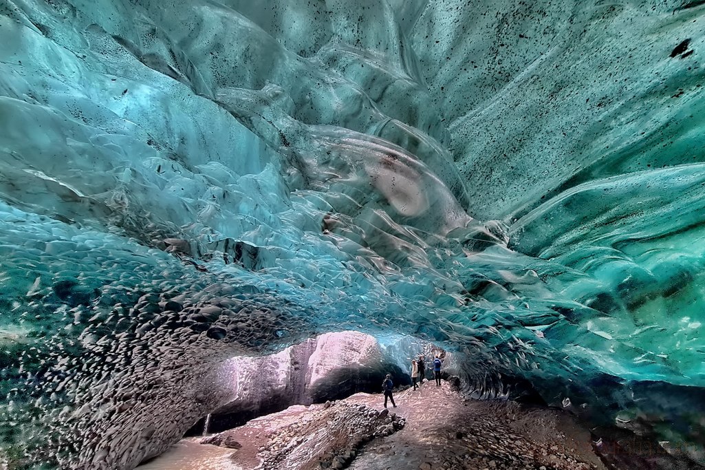 islandia-cueva-hielo