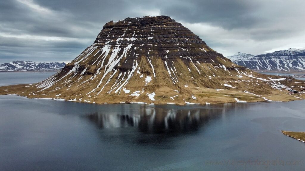 islandia-kirkjufell