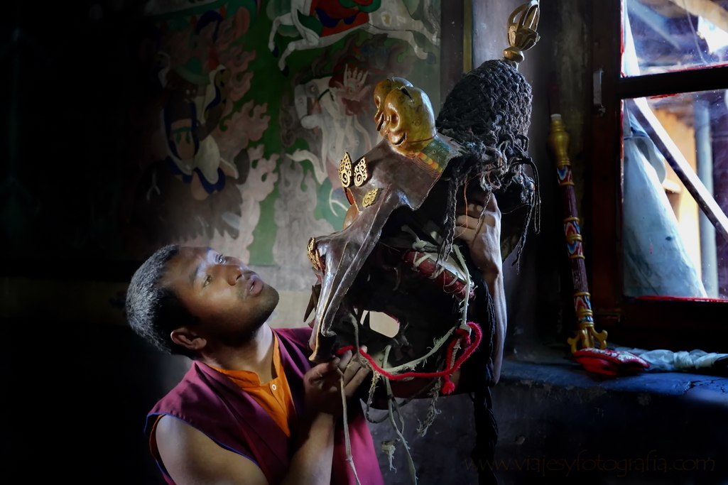 lamayuru-monk-ladakh