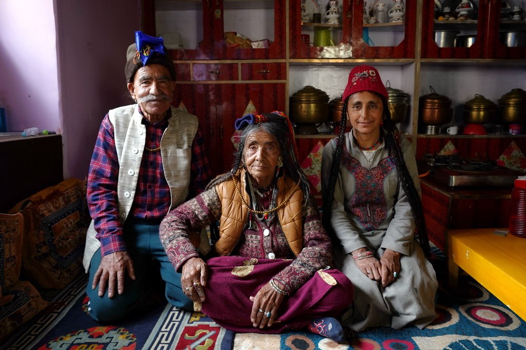 kamber-family-aryan-valley-ladakh