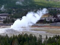 yellowstone-old-faithful-DSC05651.1100_result