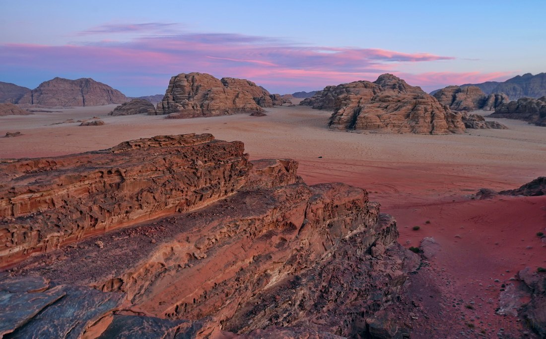 wadi-rum-desert-2