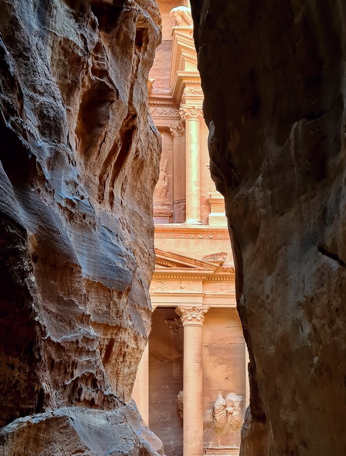 petra-tesoro-3