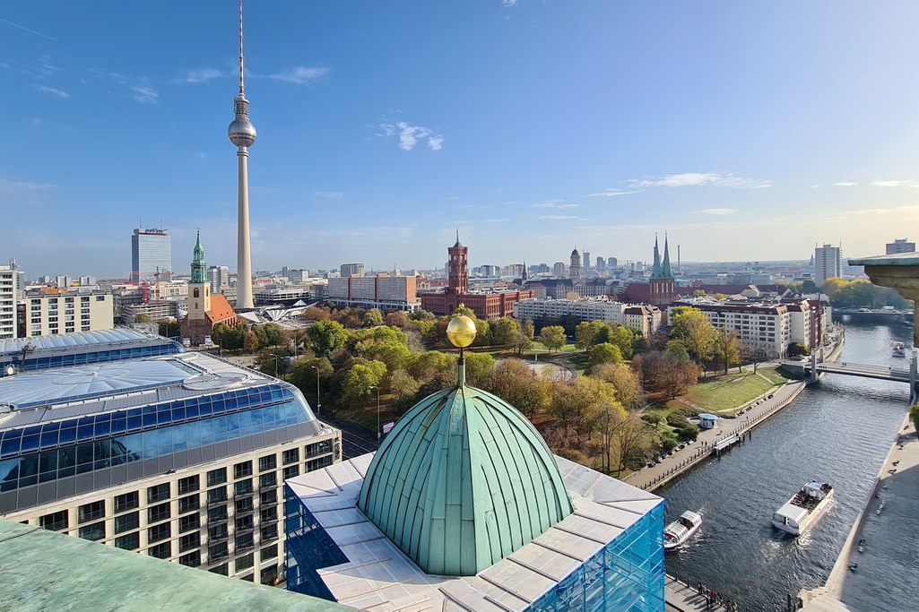 berliner-dom-vistas