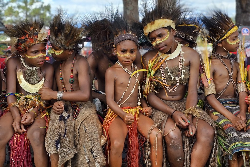 goroka-festival-children