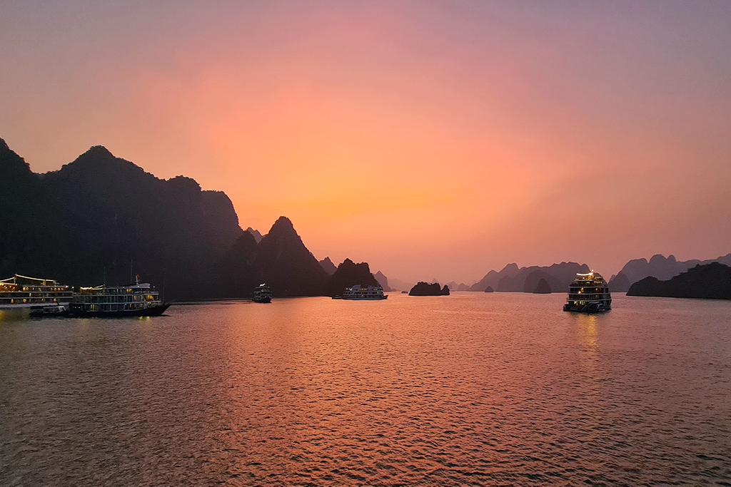 bahia-de-halong-atardeceres