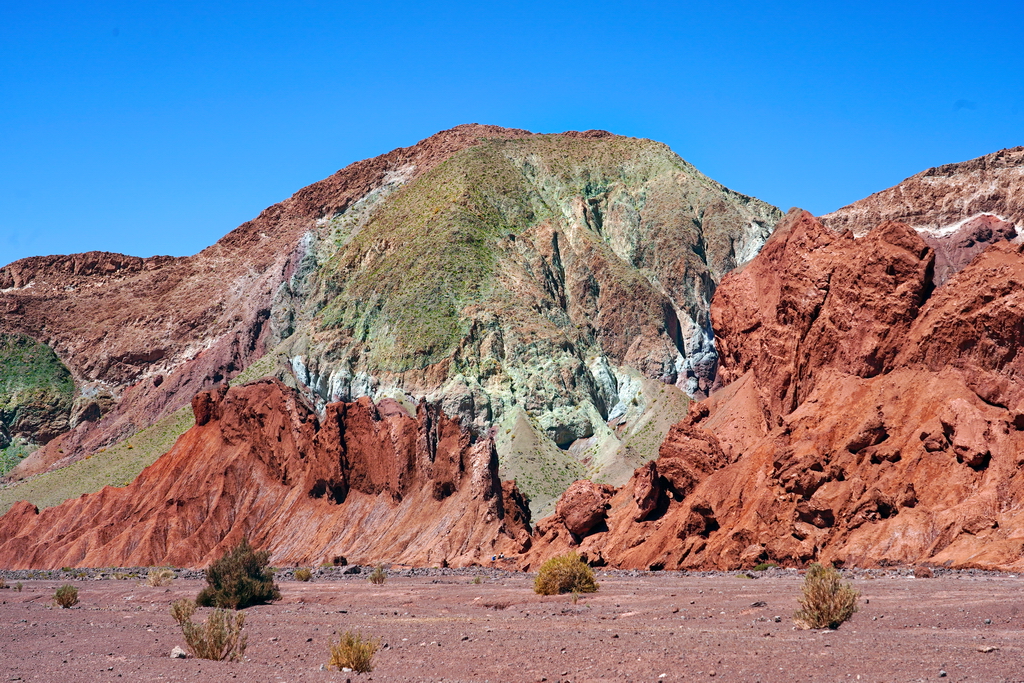 desierto-de-atacama-valle-arcoiris
