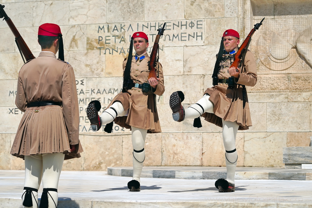atenas-cambio-guardia-2