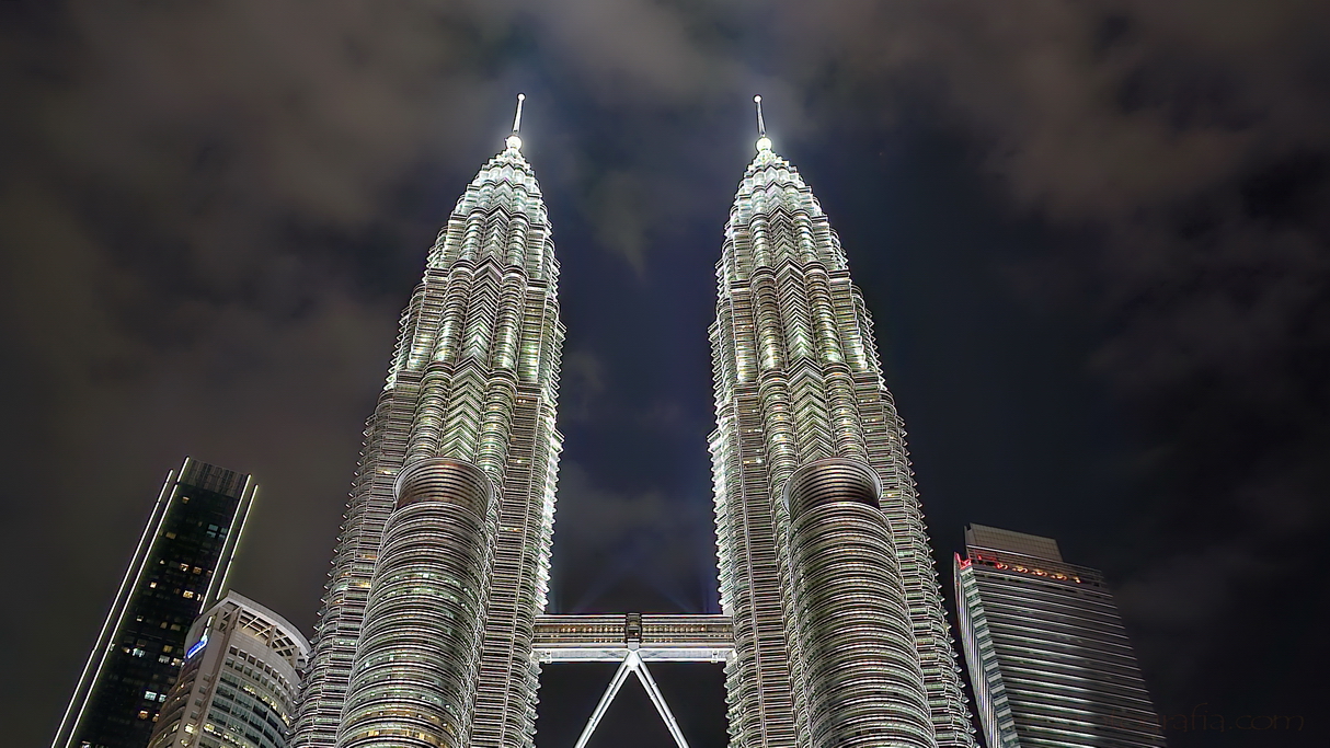 torres-petronas-iluminadas-kuala-lumpur
