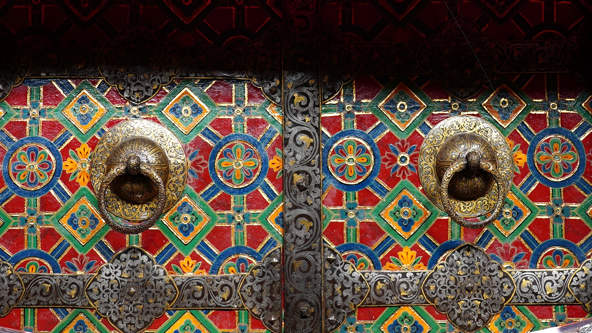 puerta templo de Jokhang Lhasa