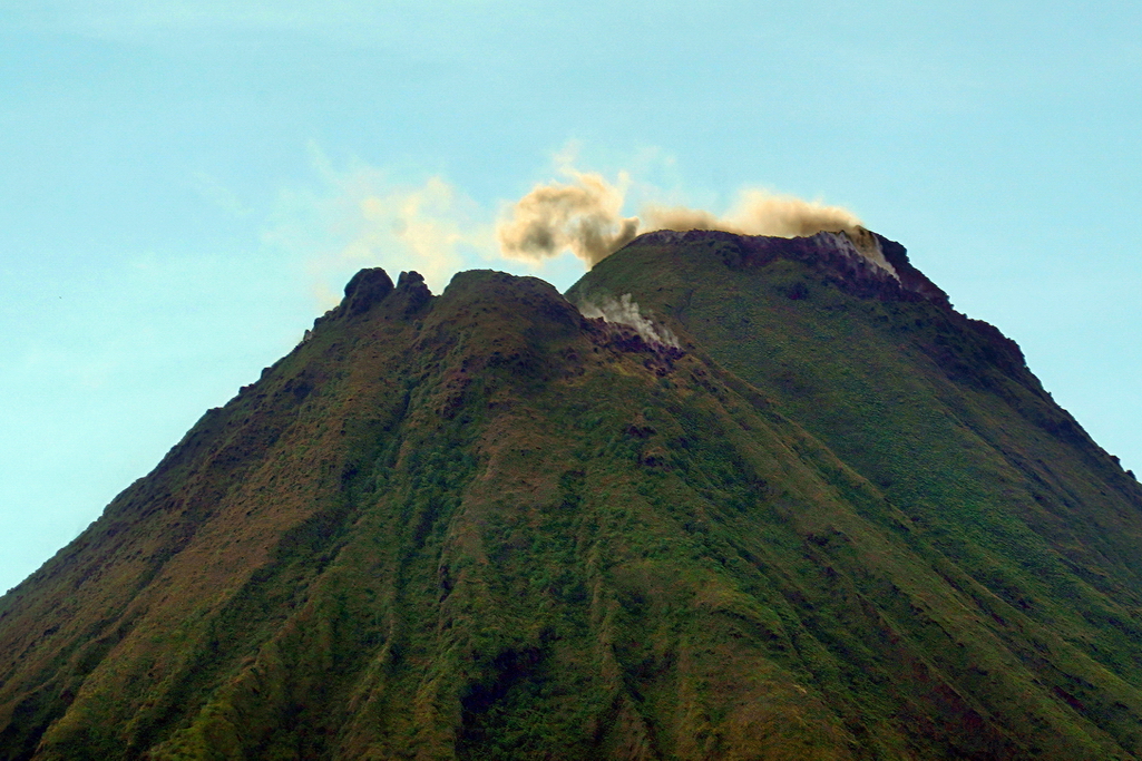 Volcan Arenal Costa Rica fumarolas