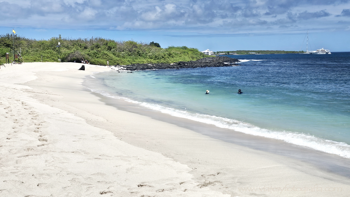 playa Punta Carola en isla San Cristóbal